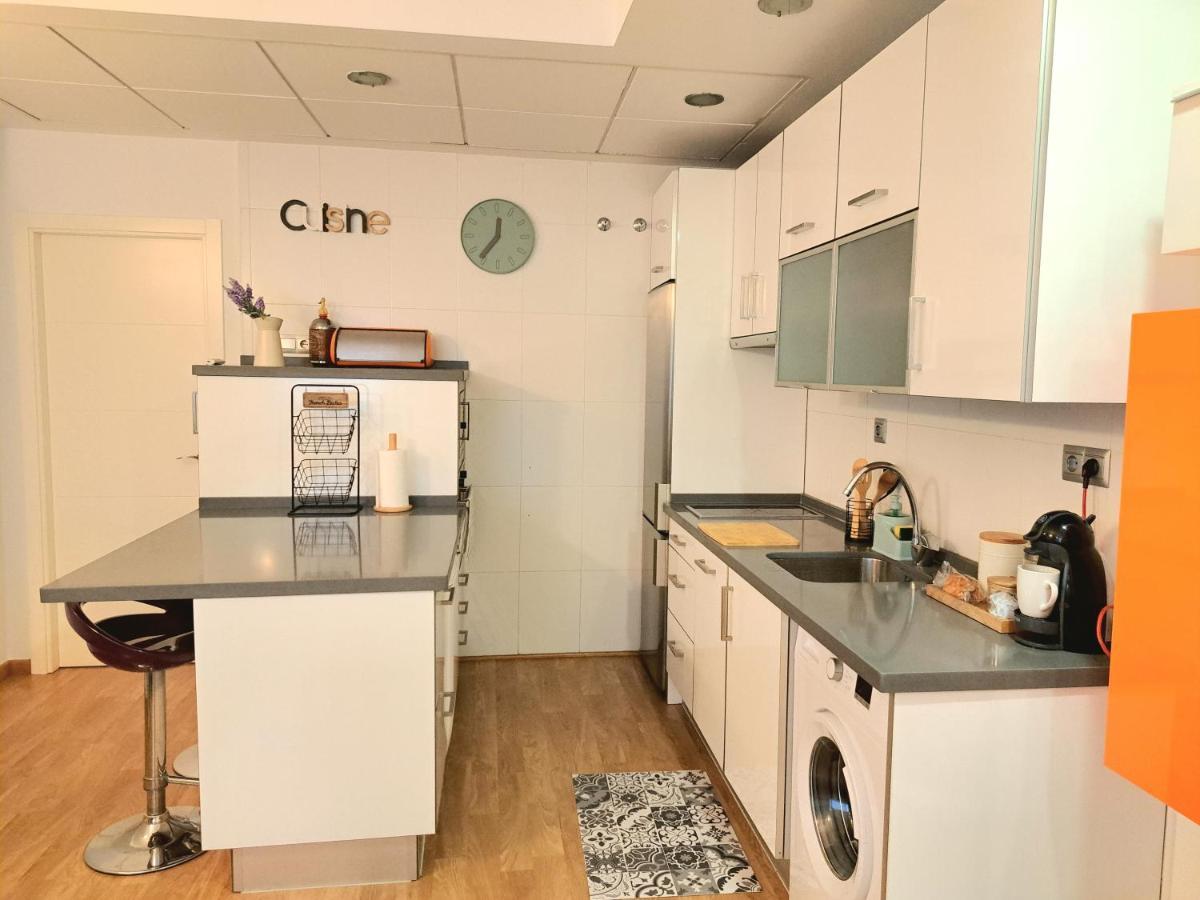 Apartamento Con Encanto Y Parking Trinidad 21 Málaga Exterior foto